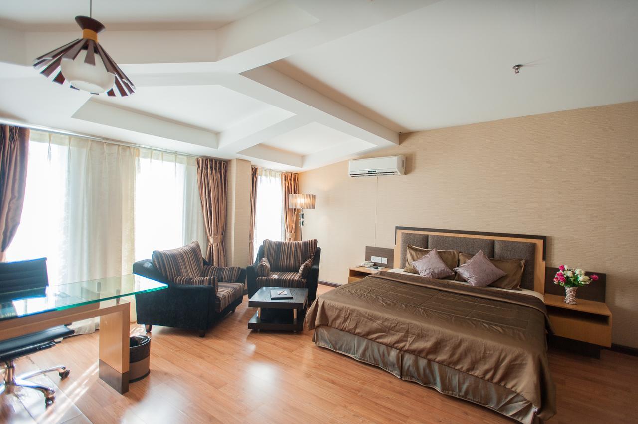 Kemena Hotel Бинтулу Екстериор снимка