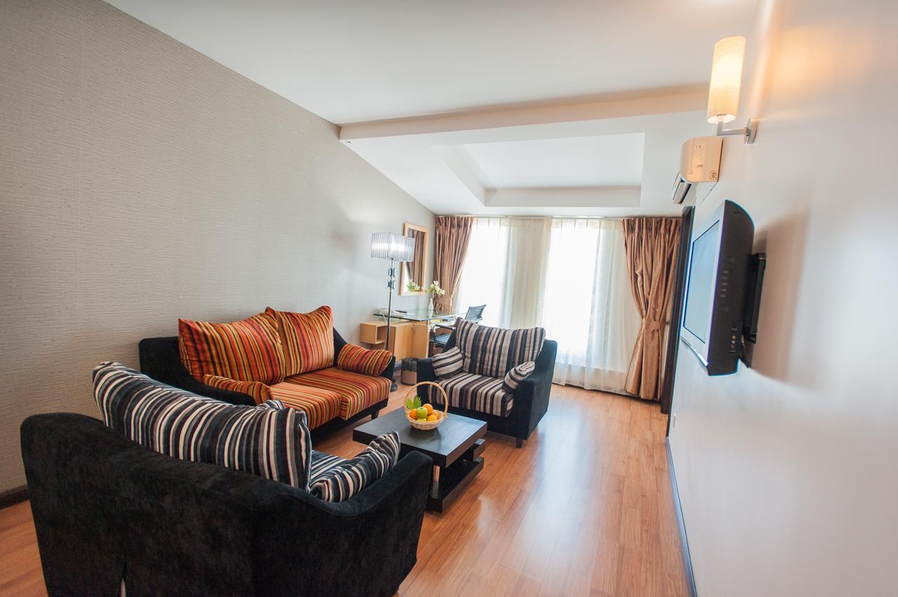 Kemena Hotel Бинтулу Екстериор снимка