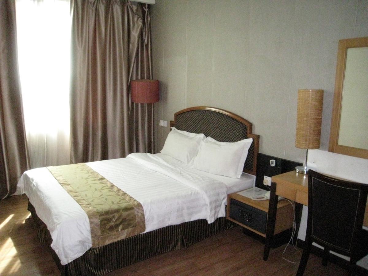 Kemena Hotel Бинтулу Екстериор снимка